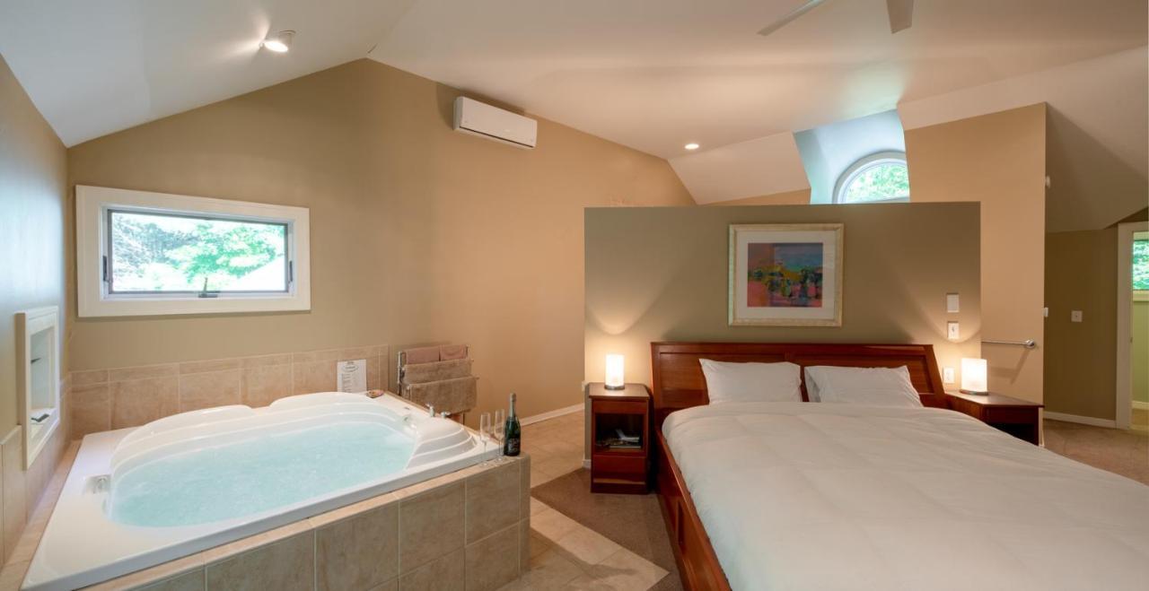 הולנד Pigeon Creek Inn - Adults Only מראה חיצוני תמונה